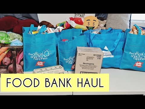 Waiting in Freezing Temperatures to Shop - Huge Food Bank Grocery Pantry Haul So Many Blessings