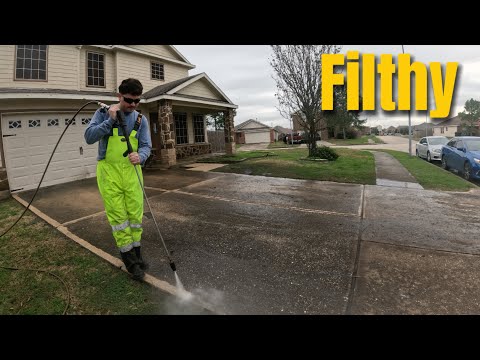 Decades Of Dirt Removed – Stunning Driveway Transformation You Have To See
