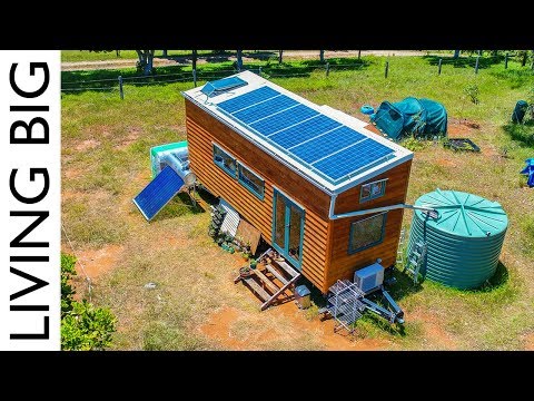 Amazing Off-The-Grid Tiny House Has Absolutely Everything!