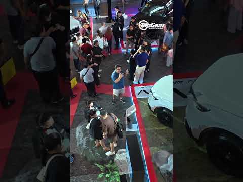 The 2026 Honda CR-V is launched in PH with two hybrid and one turbo gasoline variant. #topgearph