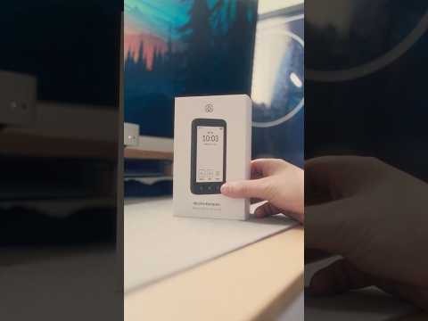 The Luxury of Disconnecting | Mudita Kompakt Giveaway #minimalism