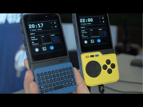 Mecha Comet Linux Handheld (CES 2025)