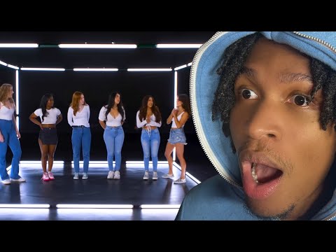 Guess The Fake Hooters Girl