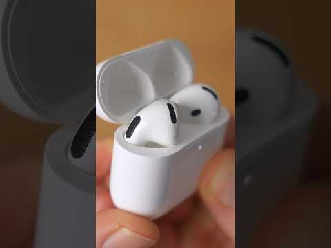 Unboxing the AirPods 4 with ANC