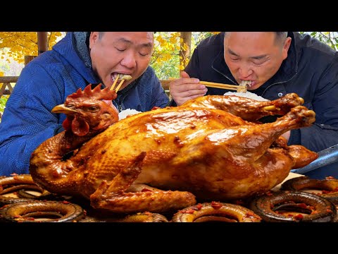 5斤鱔魚，二弟做“風乾雞燉鰍魚”，湯鮮味美真解饞【鐵鍋視頻】