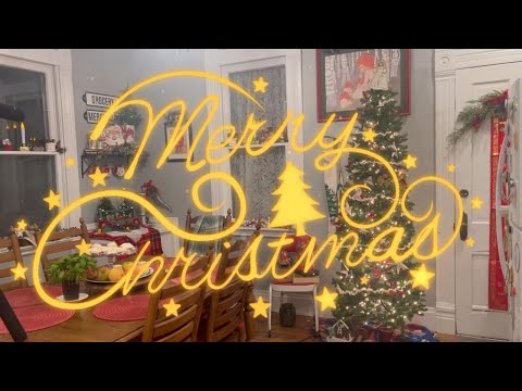 Cozy Christmas in Nana’s Kitchen | Cake Mix Cookies & Vintage Decor