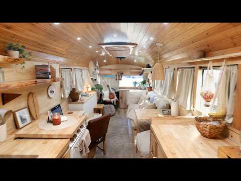 Young couple’s school bus home looks like a luxury cabin inside!