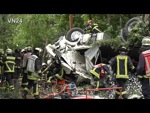29.06.2020 - VN24 - Beer truck turns over in A45 exit near Dortmund