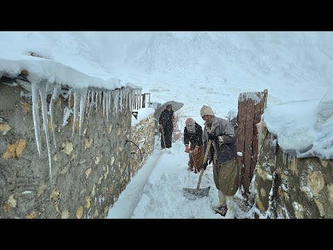 Nomadic Life: The Morning of Jahangir's Terror Waking Up in the White Sea and Fighting for Survival