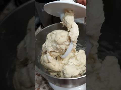 Замес теста на хлеб в планетарном миксере Kitchen Aid