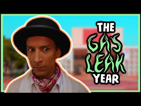 A critique of Community Season 4 (AKA "The Gas Leak Year")