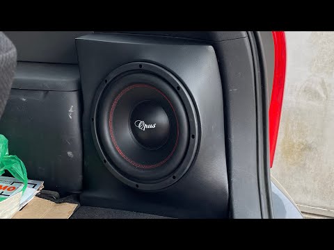 Сабвуфер-стелс своими руками в Toyota Wish