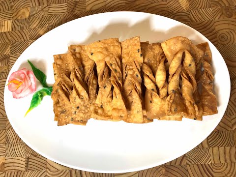 [南乳雞蛋🥚散]松脆香口，咸甜度適中，濃濃南乳香味，黑，白芝麻經過油炸後甘香可口，令人愛吃不停手。