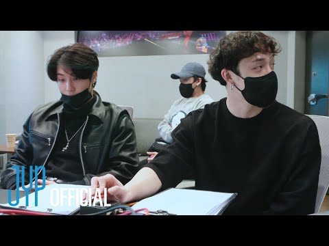Stray Kids [INTRO "★★★★★ (5-STAR)"] Part 3 : Recording