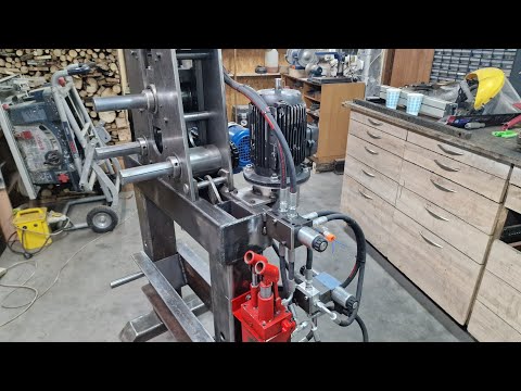 Amazing machine made of scrap metal - profile and pipe bender with a hydraulic press part 2