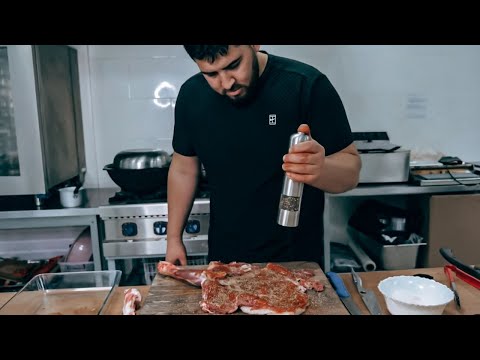 БАРАНЬЯ НОГА В ДУХОВКЕ