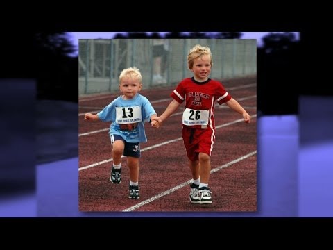 Families Mark 1st Anniversary of Sandy Hook Elementary School Shooting