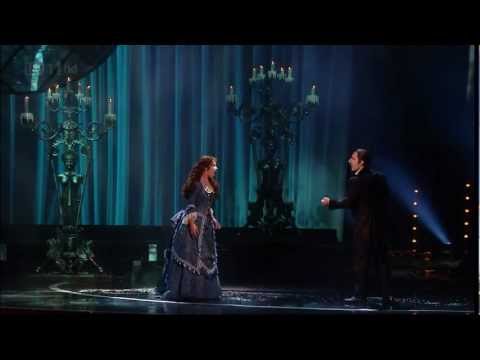 Phantom of the Opera - Sierra Boggess & Ramin Karimloo (Classic BRIT Awards 2012)