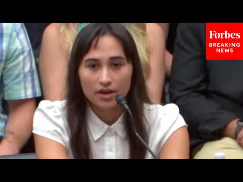 Detransitioner Speaks To Mike Johnson About Her Prior Gender Transition