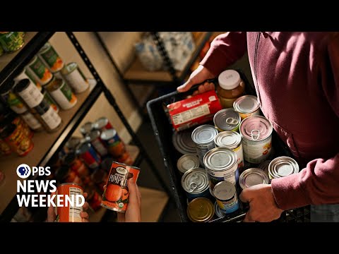 Federal workers struggle without pay as long shutdown begins to affect more Americans