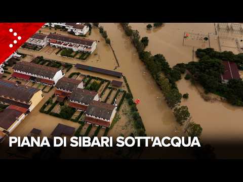 Esonda il fiume Crati a Cassano allo Ionio, alluvione nella Piana di Sibari