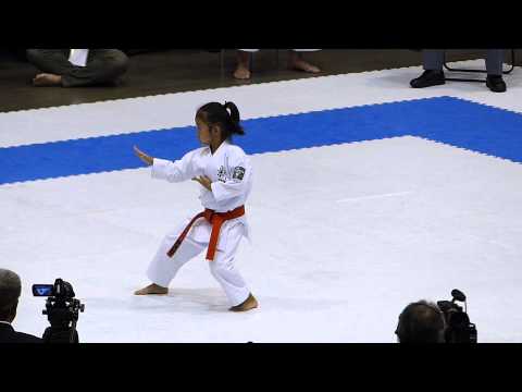 平成２７年 第１５回全日本少年少女空手道選手権大会・３年女子形　決勝戦