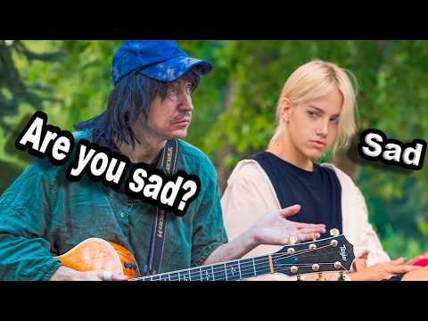 A GUITARIST PRETENDED to be HOMELESS, SHE CHOSE HIM, CHEERED UP A SAD GIRL