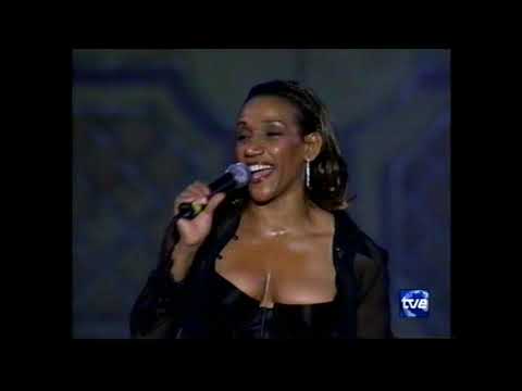 SISTER SLEDGE - 'Drag Queen 2002' (SPAIN TV) Frankie, We are family, Le freak