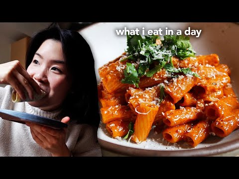 what i eat in a day (cozy meals on a busy day)