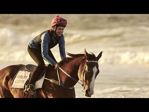 真实故事改编！赛马史上首位女冠军，成名之路历经艰难！7.8高分冷门佳作，18分钟看完2019年励志电影《赛马女孩》