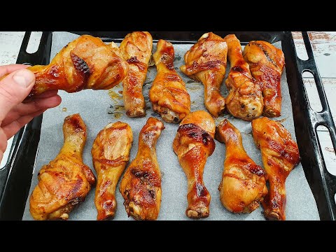 Meine Frau bittet 3 Mal pro Woche, dieses Abendessen zu kochen! Leckeres Rezept für Hähnchenkeulen!