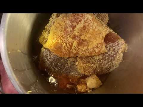 Processing Honeycomb, with Adrian Iodice from Beekeeping Naturally