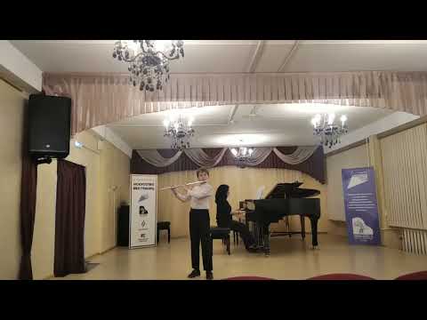 Ирина Шильцева «У моря» — исполнение на флейте | Юный талант