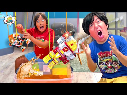 Don't Cut the Wrong Rope Challenge Superhero Titan Edition!