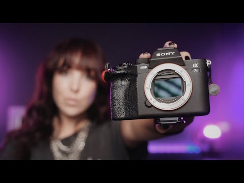 If You Shoot Video, This “Old” Sony Is Still the Best Pick