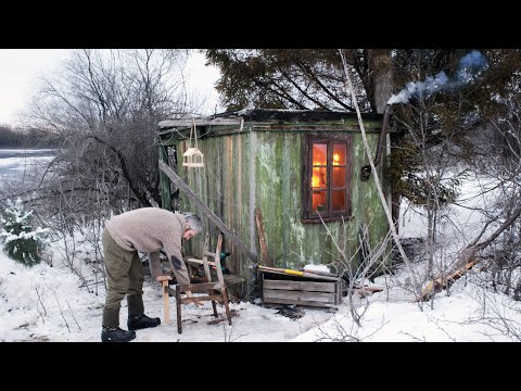 Restoring an Abandoned House in the Wild | Day 5 – A Cozy Retreat in Nature
