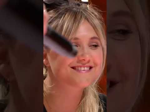 Amir interprète "Unstoppable" de Sia en live !