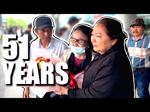 She Came Home After 51 YEARS AWAY - LONG LOST FAMILY REUNION in VIETNAM - Emotional -a Kyle Le doc.