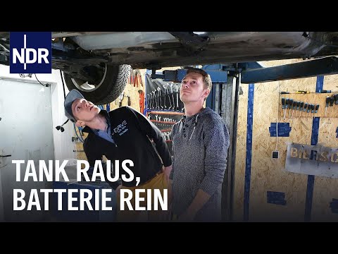 From combustion engine to electric car: Tank out, battery in | The North Report | NDR Documentary