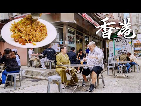 A 69-year HK food stall with green walls draws crowds for its nostalgic hometown fried rice!