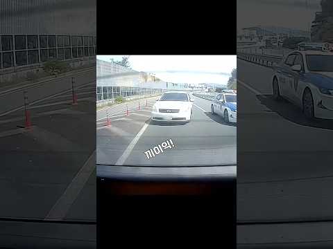 경찰 무시하고 필사적으로 도망치는 운전자.. 그 이유가?!!😨 #shorts