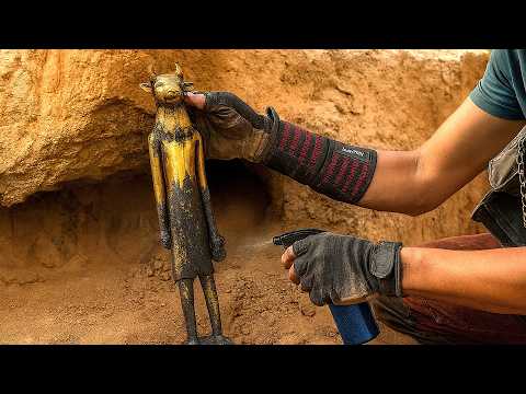 Treasure Hunting | Dangerous Old Chest Hid Something Unthinkable!