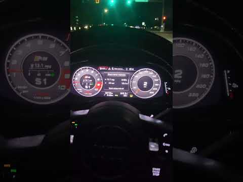Audi R8 Spyder Acceleration