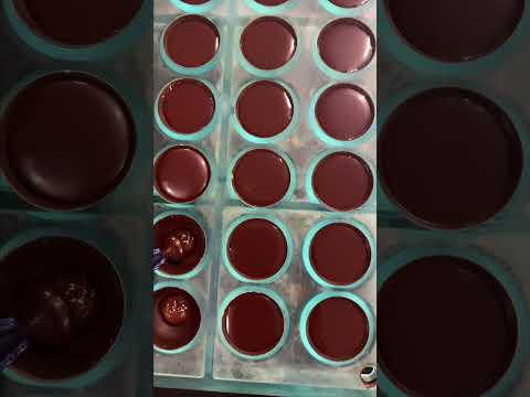 💀🍫HALLOWEEN - Création du coffret Frankenstein au laboratoire hanté...