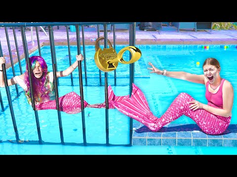 TwiN MerMaiDs WaTeR Jail!