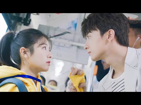 The man the girl met on the bus turned out to be a billionaire CEO！💖Movie