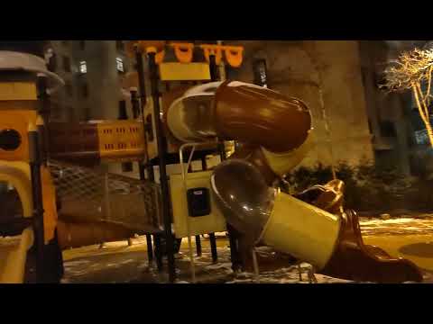 Everyone sent me away, I'm standing on the street