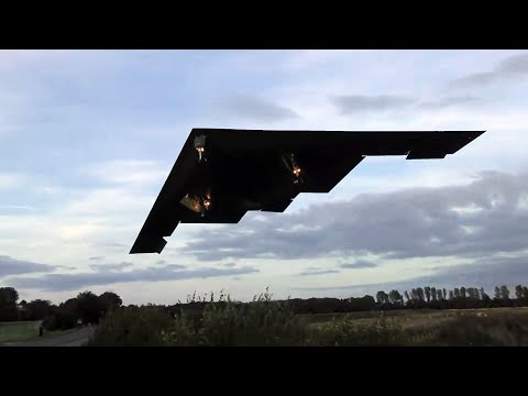 The Greatest Low Flybys & Airshow Moments " Bobsurgranny " ( Episode 2 )