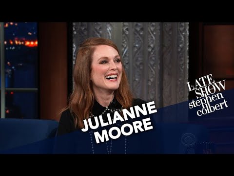 Julianne Moore Got Spicy With Matt Damon And A Ping Pong Paddle