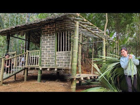 TIMELAPSE : In 30 days, the single mother finished building a bamboo house